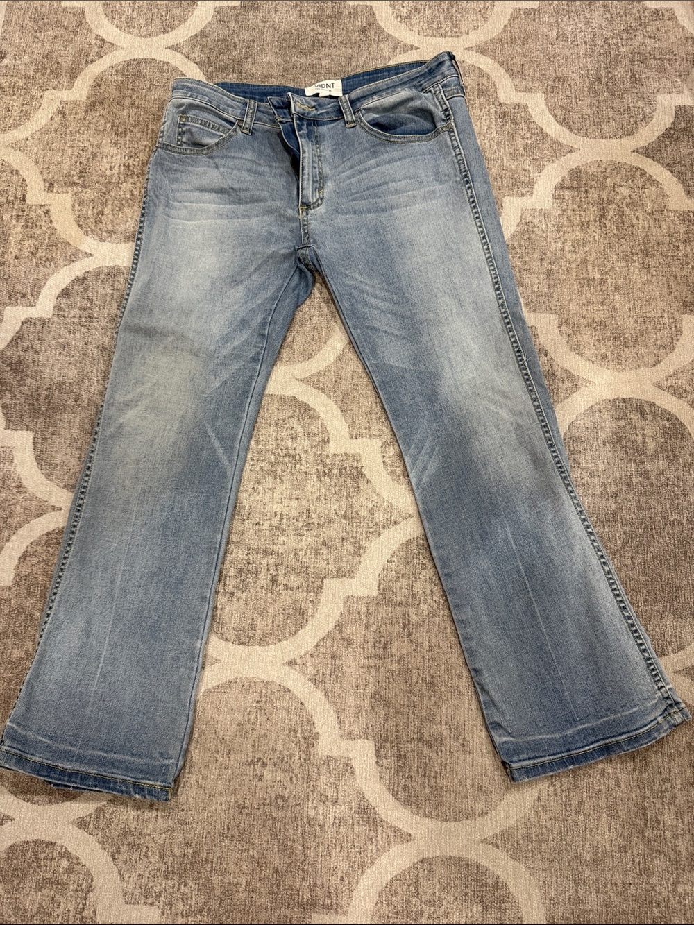 Evidnt Light Blue Cropped Women's Jeans